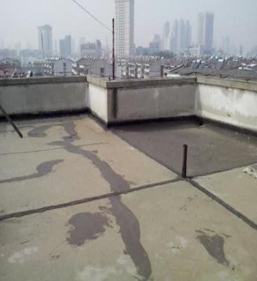 清苑区漏水维修 楼顶漏水是什么原因，楼顶漏水维修方法是什么?